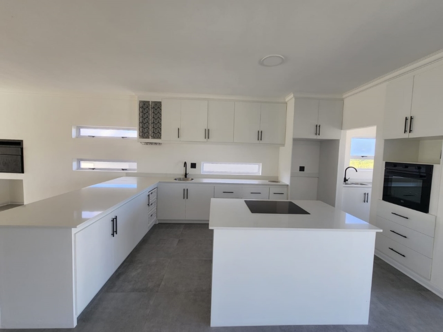3 Bedroom Property for Sale in Aston Bay Eastern Cape